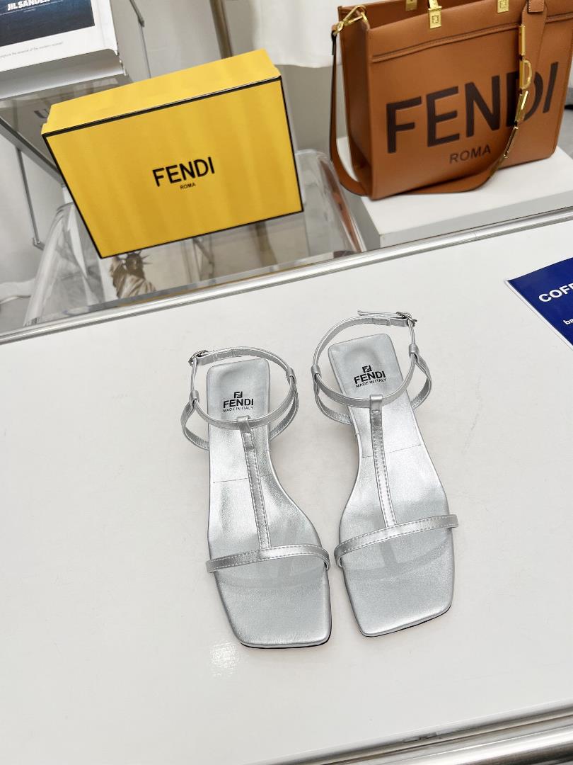 Fendi Crystal and Hot LaunchAvailable in 5 colors354041 42 customizedHeel height 55  professio