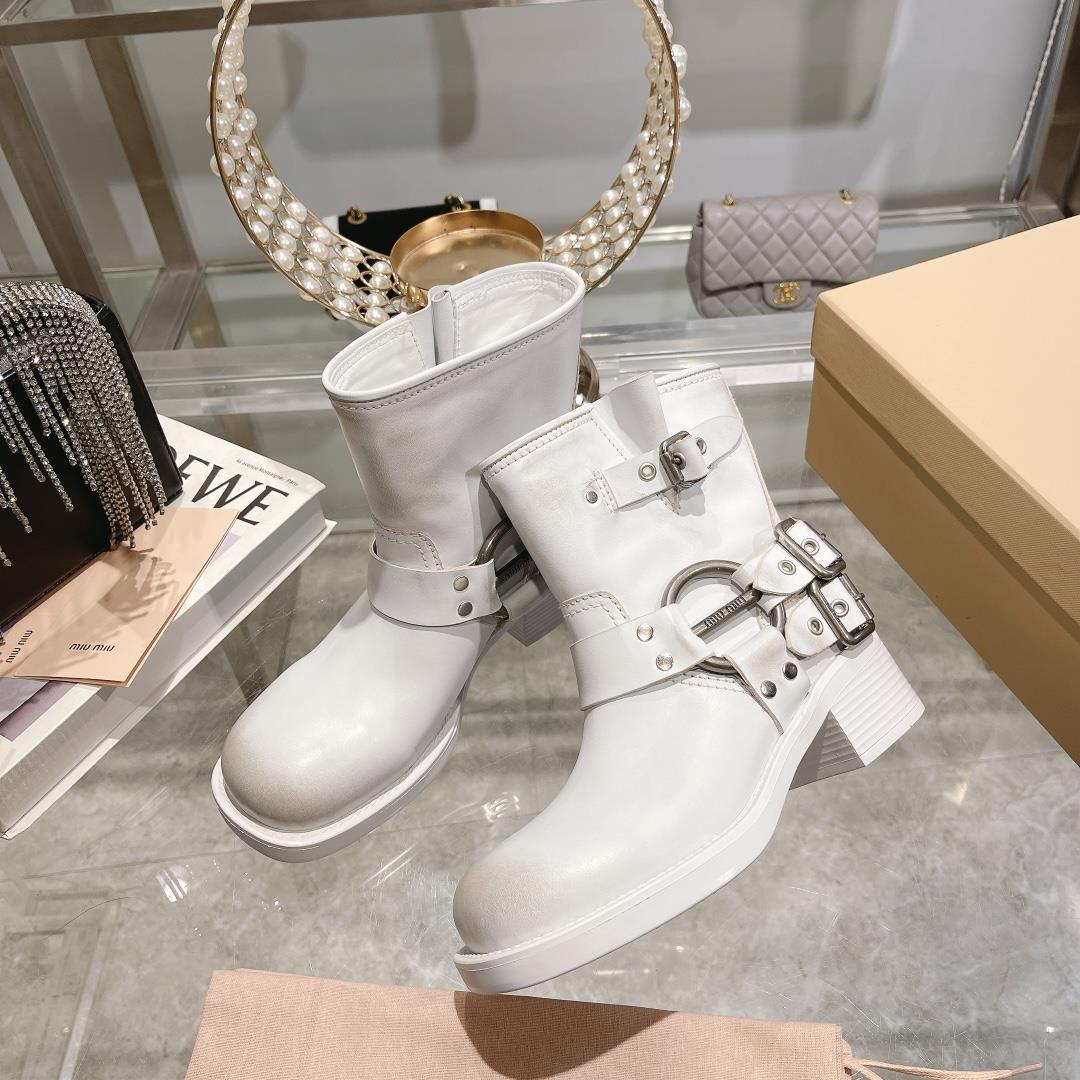 Factory mimiu 2023 Autumn and Winter New Product Limited Quantity Lock Short Boots Popular