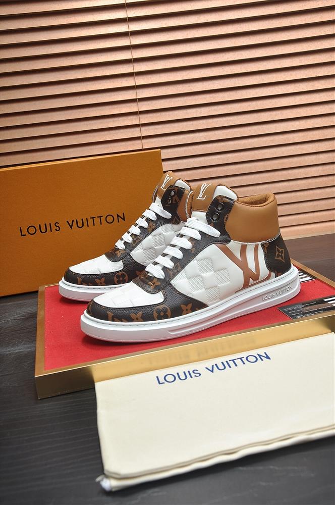 LOUIS VUITTON All Sheepskin Inner Lining LV High Top The same proud and popular LV original factory cowhide 11 original sheepskin inner lining upper