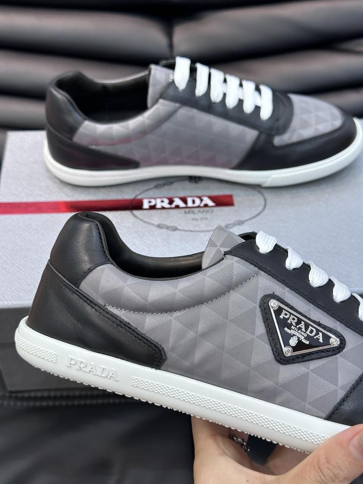 Prada mens highend boutique simple casual sports shoes made of leather and nylon crea