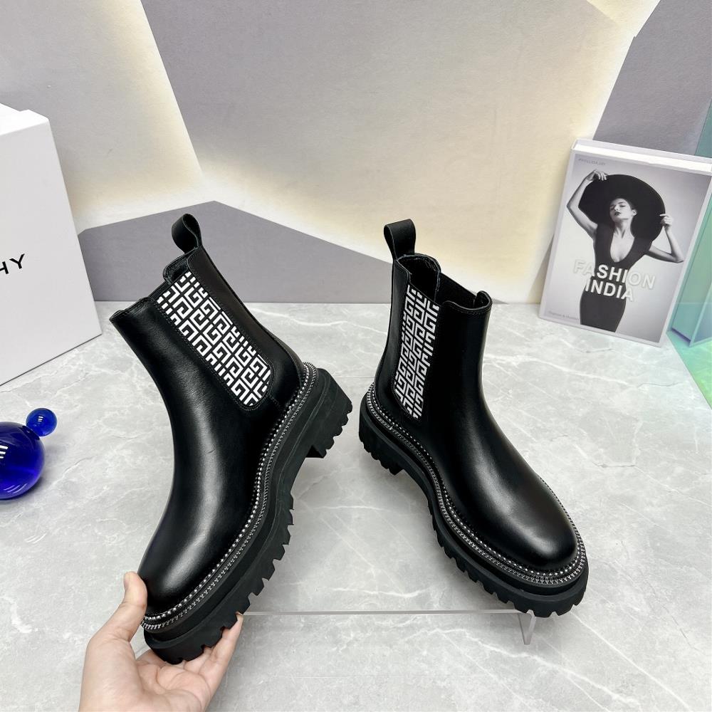 Factory toplevel versionGIVENCHY 2023vs AutumnWinter New CollectionRound toe printed ela