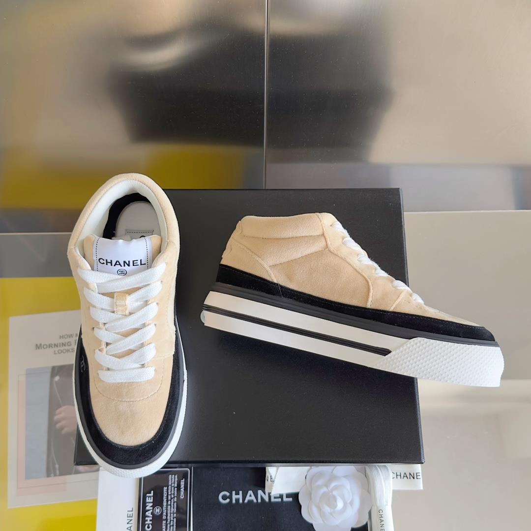 Top version Chanel Chanel 23B Panda Color Sneaker Xiaoxiang Casual Sports Shoes Thick Sole