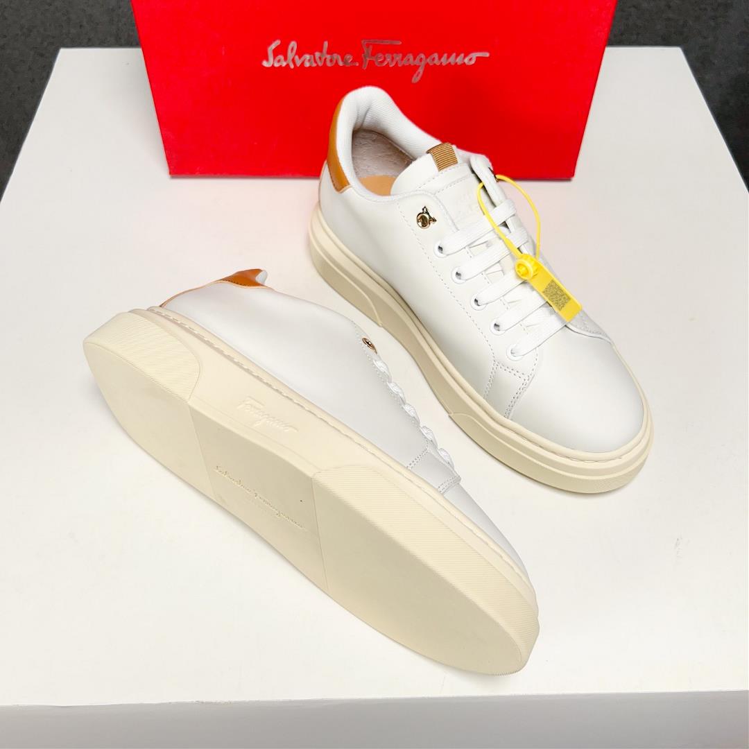 salvatore Ferragamo SpA 2023 mens new casual sneakers are fashionable sporty charmin