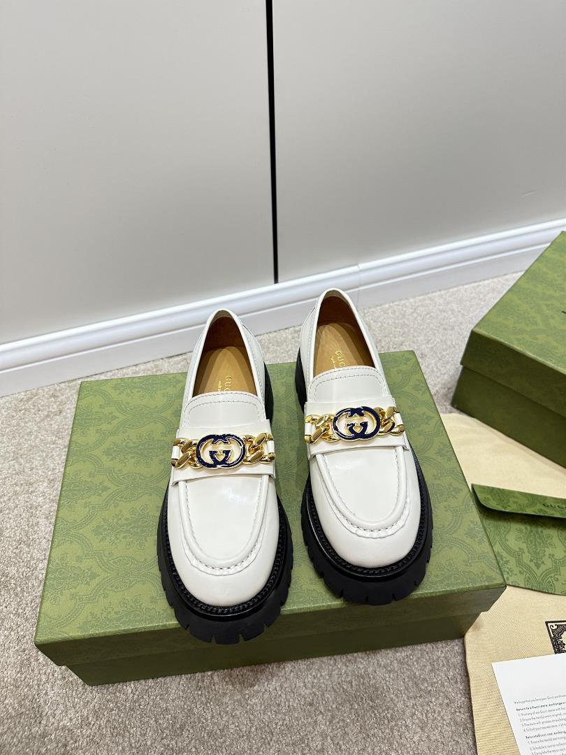 Gucci New Slipon shoeThe highend version recommends the most beautiful single shoe that instantly