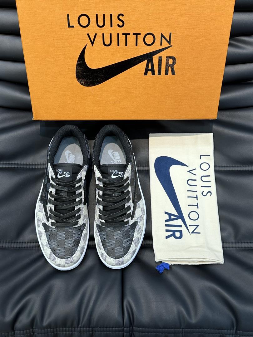 L The V X nike co branded low top casual sports shoes are meticulously crafted from the original ca