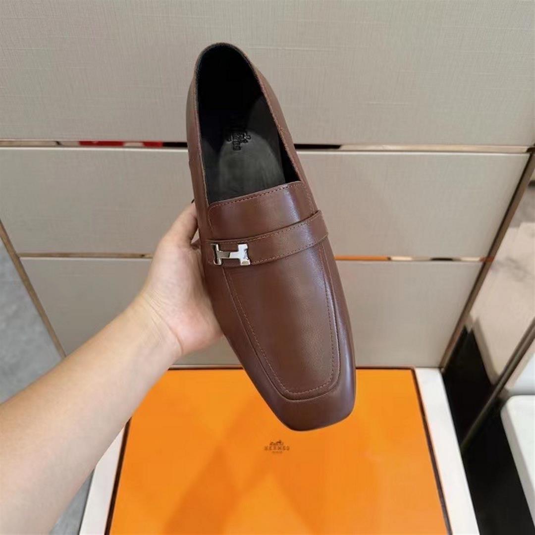 Home Hs latest Slipon shoe leather outsoleThe elegant gentleman style has arrived with