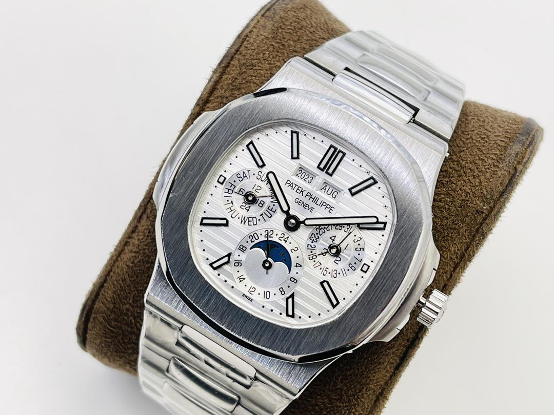 Actory 2023 Wall Cracker recommends the V2 version of the Patek and Philippe 57401G001 ult