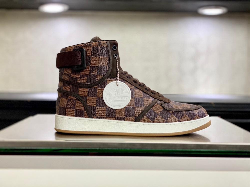 LV Rivoli High Top Sneakers with Top QualityThis sports shoe is made of Monogram rainbow c