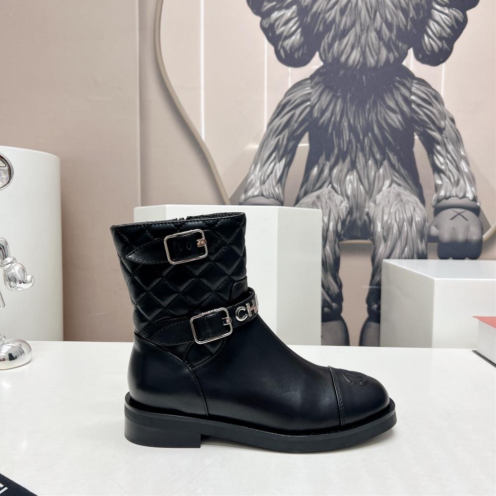 For those who prefer a more classic look the black leather roundheaded letter boots are