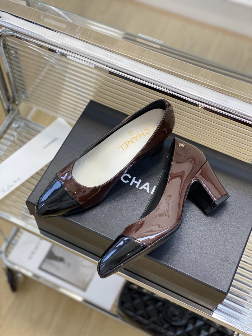 Chanel 23C Early Autumn Collection Mary Jane Single ShoeI really fell in love at first gla