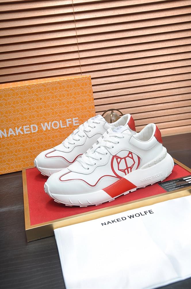 The Naked Wolfe couple casual shoes feature a thick texture white rubber sole and pure cotton screen printing on the upper to showcase personality