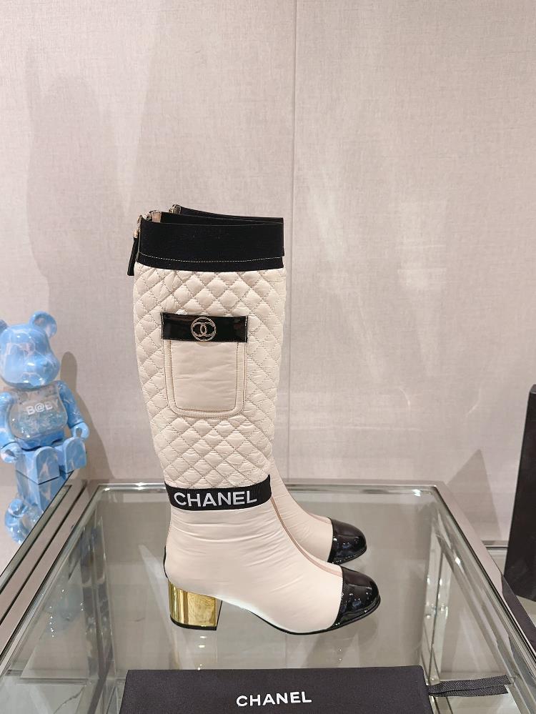 Xiaoxiang Chanel Autumn and Winter Down Thick Heels BootsThe down bun feels warm and light