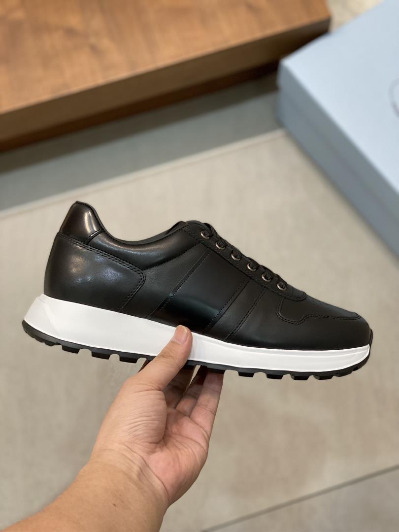 Prada High quality original orderPerfect stitching of the original Napa calf leather upper