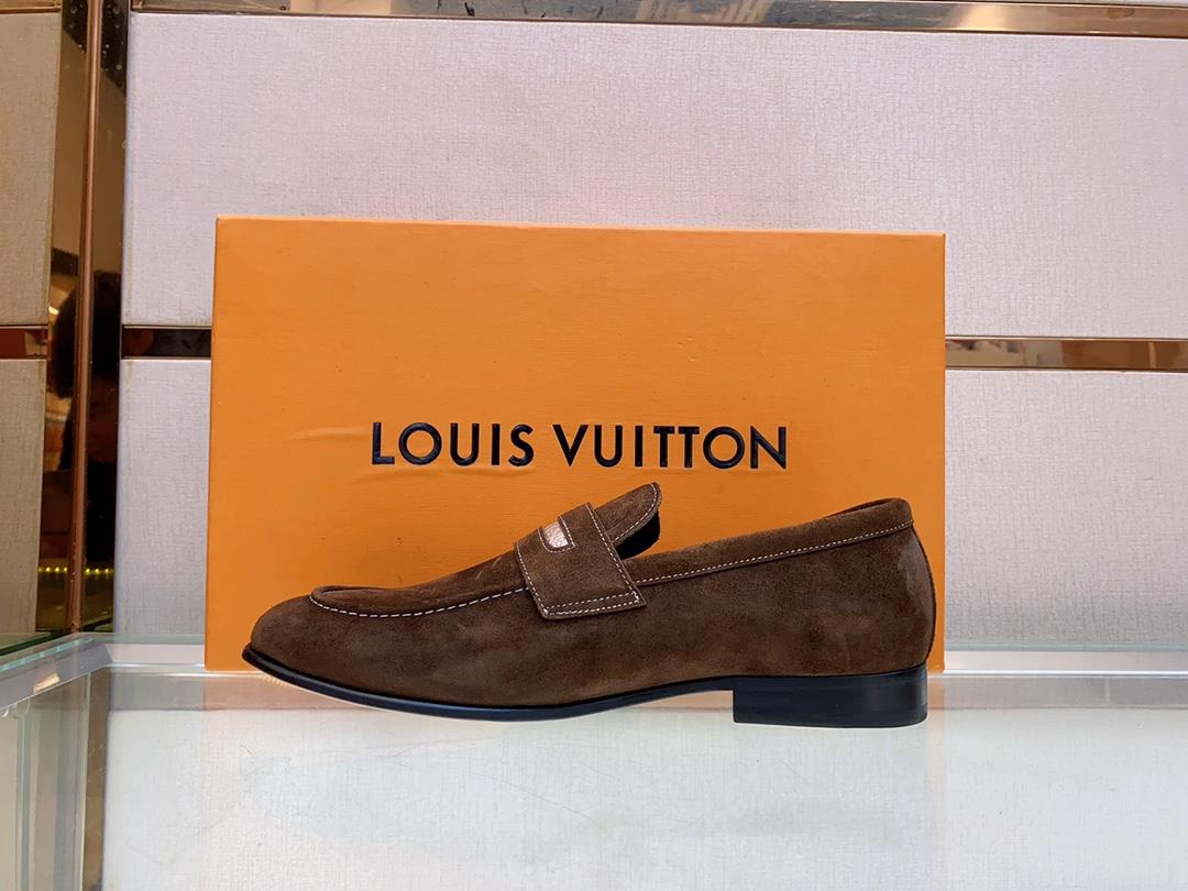 Lv brand  leather outsole SAINT GERMAN Slipon shoe This Slipon shoe leather shoes use imported