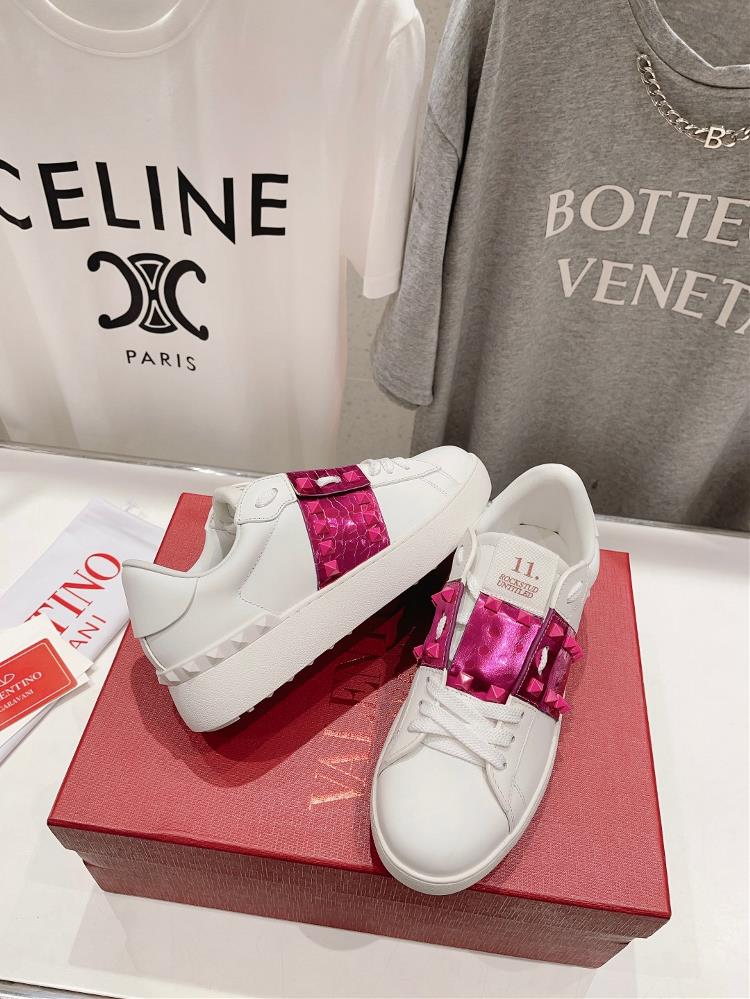 Top level version  Valentino New Casual Little White Shoes Hot Diamond Valentino Water Diamond Little White Shoes Casual ShoesThe highest and most hig