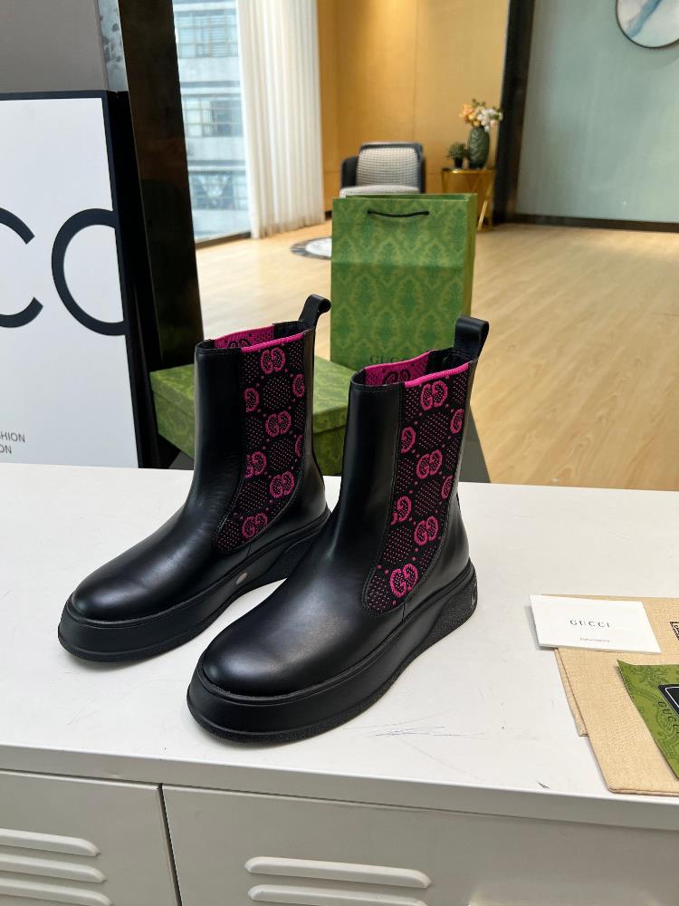 The factory price GUCCI 2023 and the new model is on the market The Gucci Martin boots come in pink fly weave black top layer cowhide yellow fly we