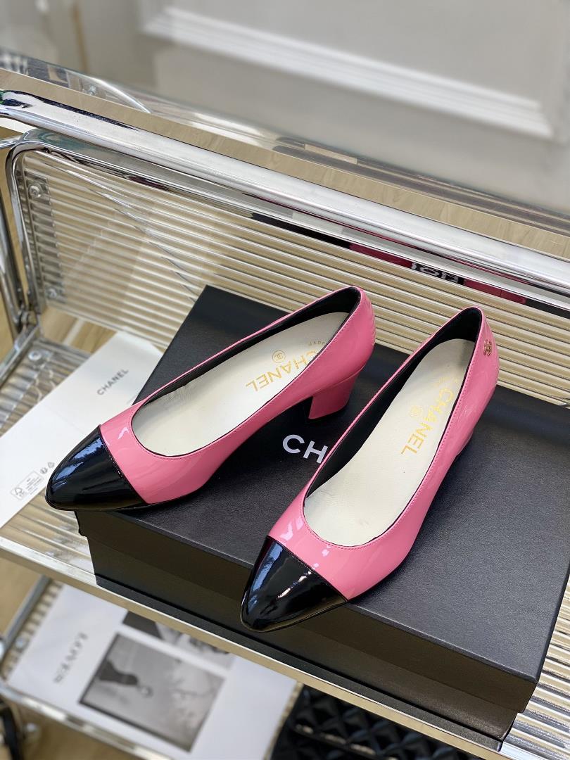 Chanel 23C Early Autumn Collection Mary Jane Single ShoeI really fell in love at first gla