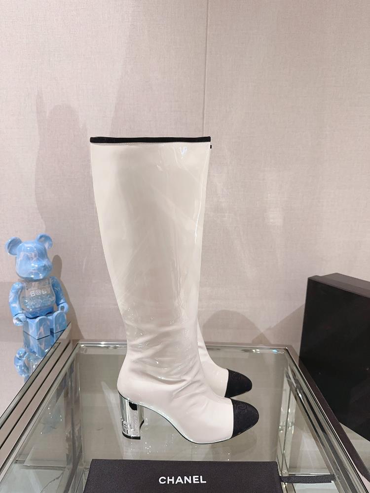 Xiaoxiang Chanel Autumn and Winter Metal High Heels Lacquer Leather BootsThere are really