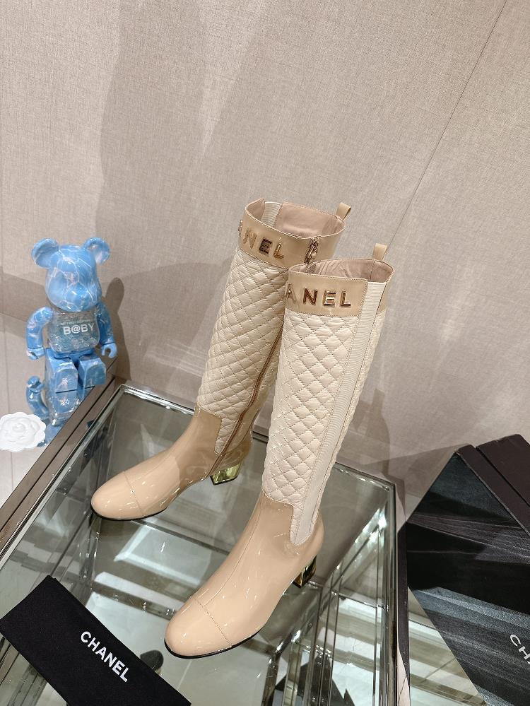 23Ss Xiaoxiang Autumn and Winter New Channel Lingge Elastic Belt Thick Heel BootsThis winter highend and fashionable combination is a great choice fo