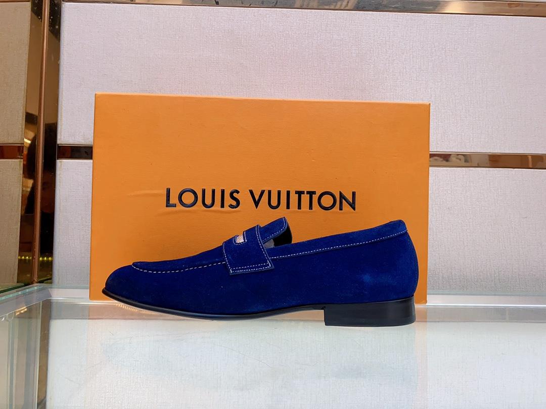 Lv brand  leather outsole SAINT GERMAN Slipon shoe This Slipon shoe leather shoes use imported