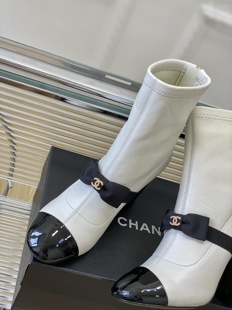 Chanel Bow Short BootsTake a good look at this seasons collectionMary Jane cannot refuse the b