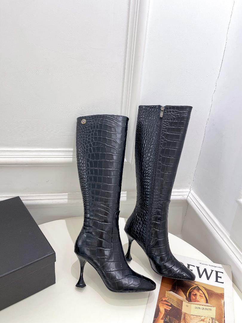 chanel 2023 spring and summer new product counters classic crocodile pattern high heeled boots on t