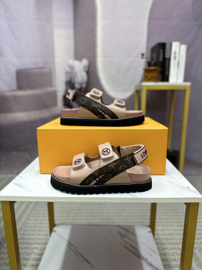 LV Louis Vuitton luxury brand sports and leisure sandals are made of imported original cowhide