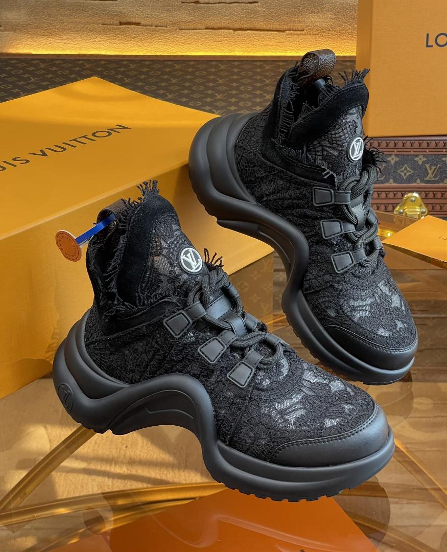 Louis Vuitton LV Sports Lace Dad Shoes Archils latest Paris fashion season runway style The fa