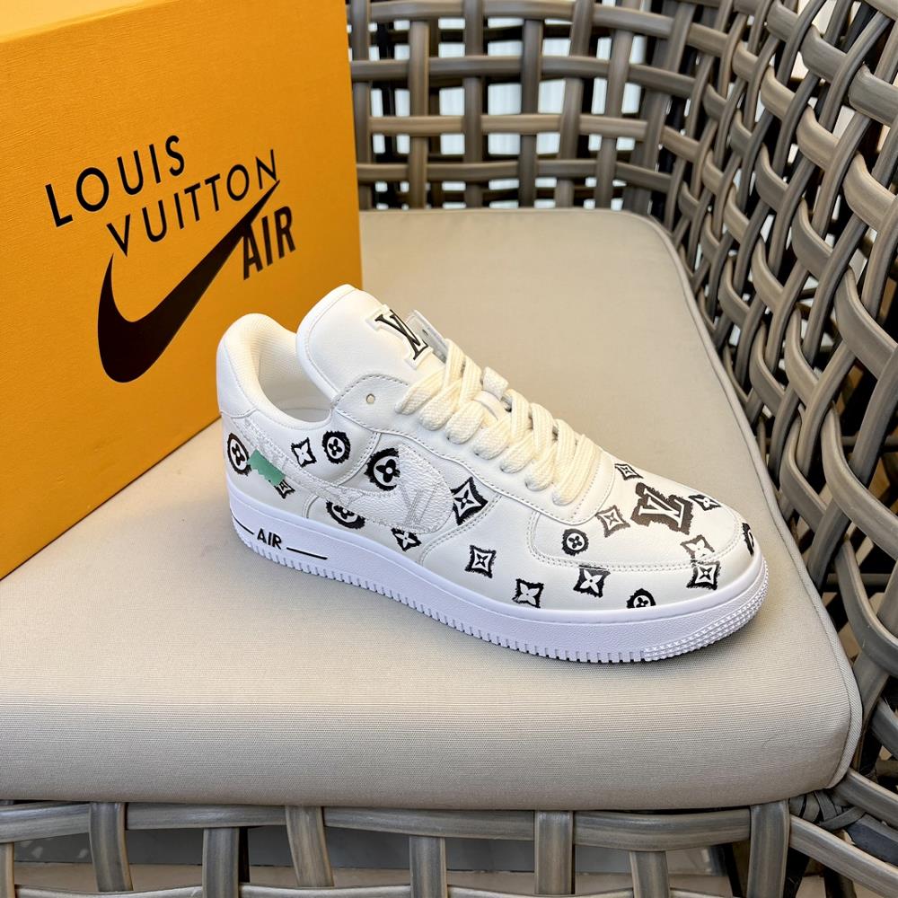 Louis Vuitto LV x Nike Air Force1Low Co branded Low Top Casual Board Shoes for Couples This sneaker is made entirely of leather with brand AJ hook pat