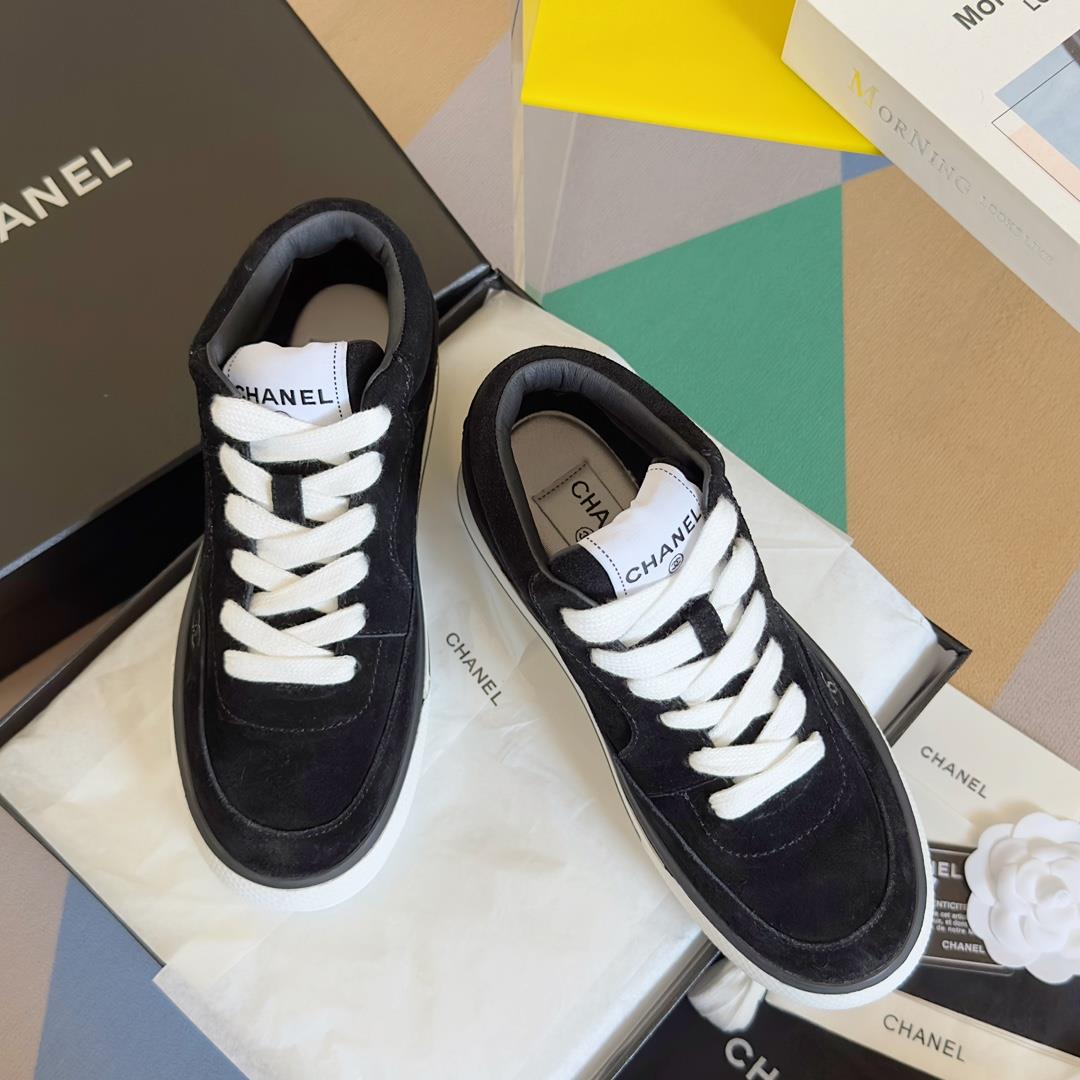 Top version Chanel Chanel 23B Panda Color Sneaker Xiaoxiang Casual Sports Shoes Thick Sole Color Mat