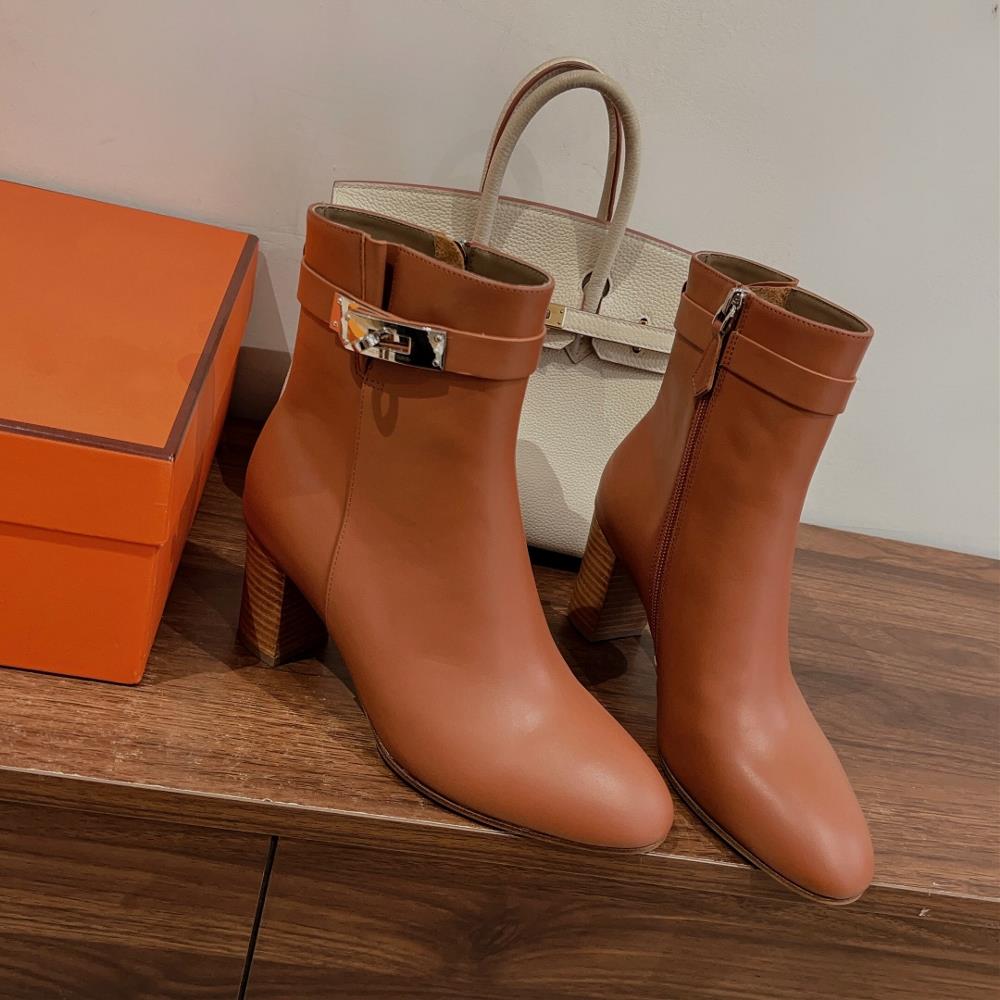 Hermes Saint Germain and ankle boots autumn and winter short boots series fashionable and versatile super comfortable Every detail is done to the