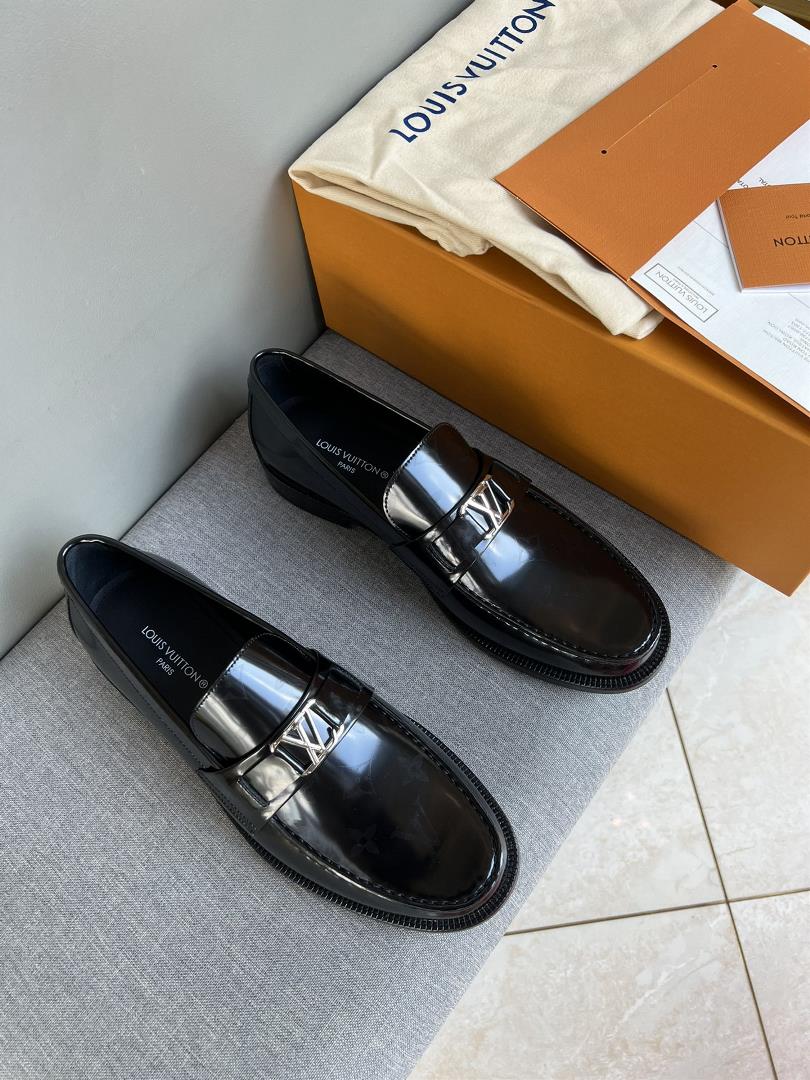 Strong and Strong Original Quality Louis Vuitton LV Casual Leather Shoes Slippers Lazy Shoes Exqui