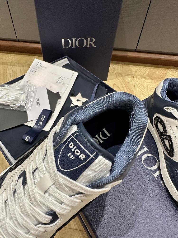 In conclusion the Dior Sheos Couple Skateboarding Shoes are a musthave for anyone who lo