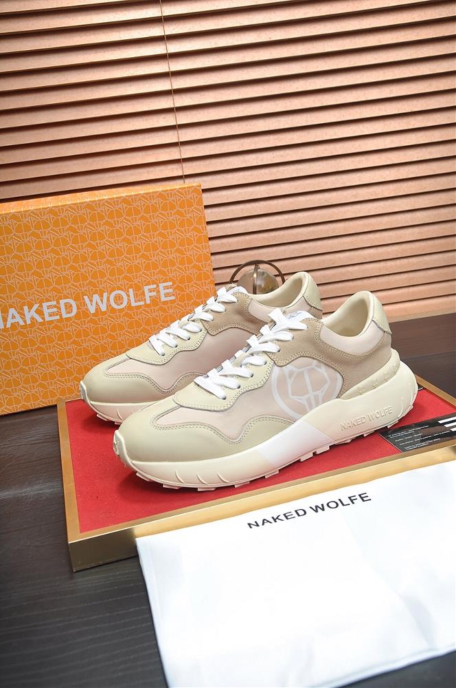 The Naked Wolfe couple casual shoes feature a thick texture white rubber sole and pure cotton screen printing on the upper to showcase personality