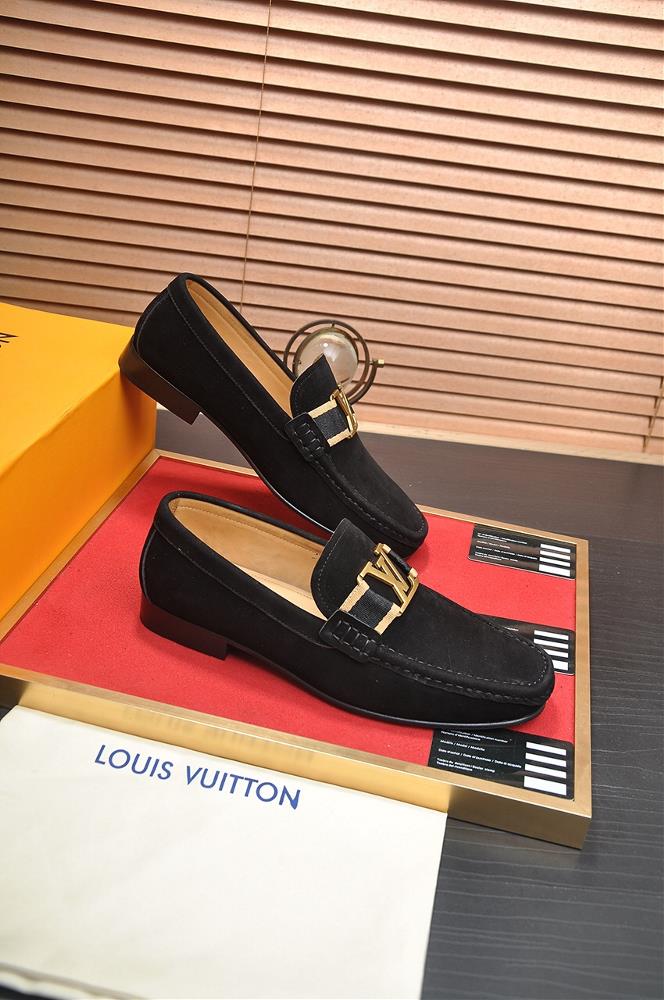 Fashion is everevolving and LV continues to keep up with the latest trends while staying