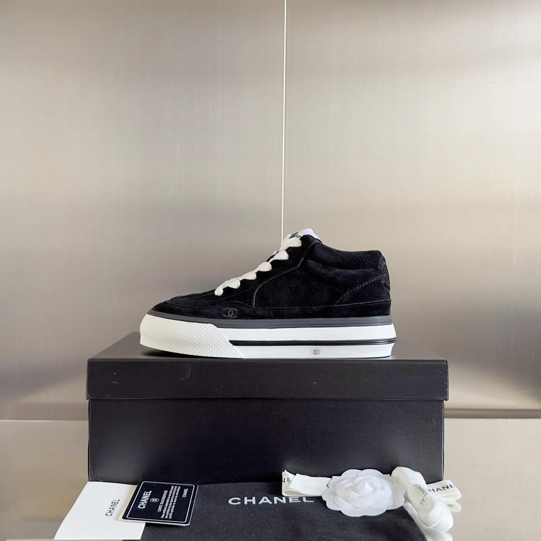 Top version Chanel Chanel 23B Panda Color Sneaker Xiaoxiang Casual Sports Shoes Thick Sole