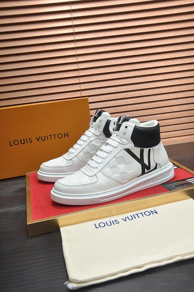 LOUIS VUITTON All Sheepskin Inner Lining LV High Top The same proud and popular LV original factory cowhide 11 original sheepskin inner lining upper