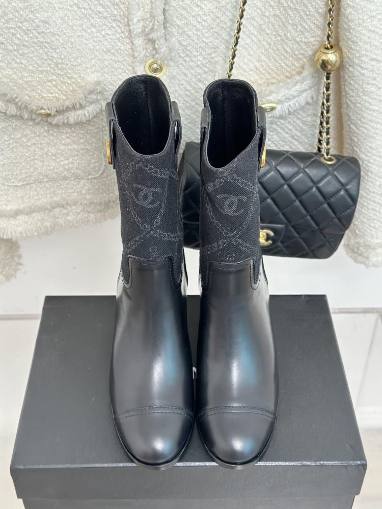 Factory priced short boots  long boots CHANEl 23s Autumn and WinterNew collection of thick