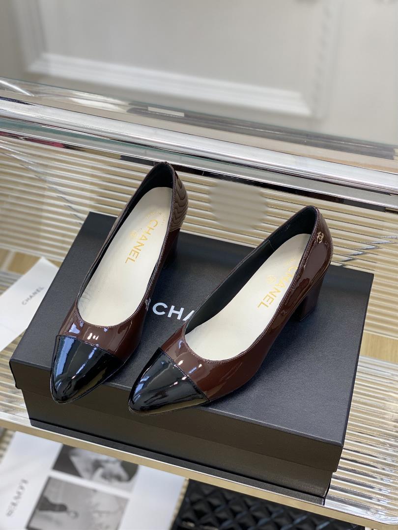 Chanel 23C Early Autumn Collection Mary Jane Single ShoeI really fell in love at first gla