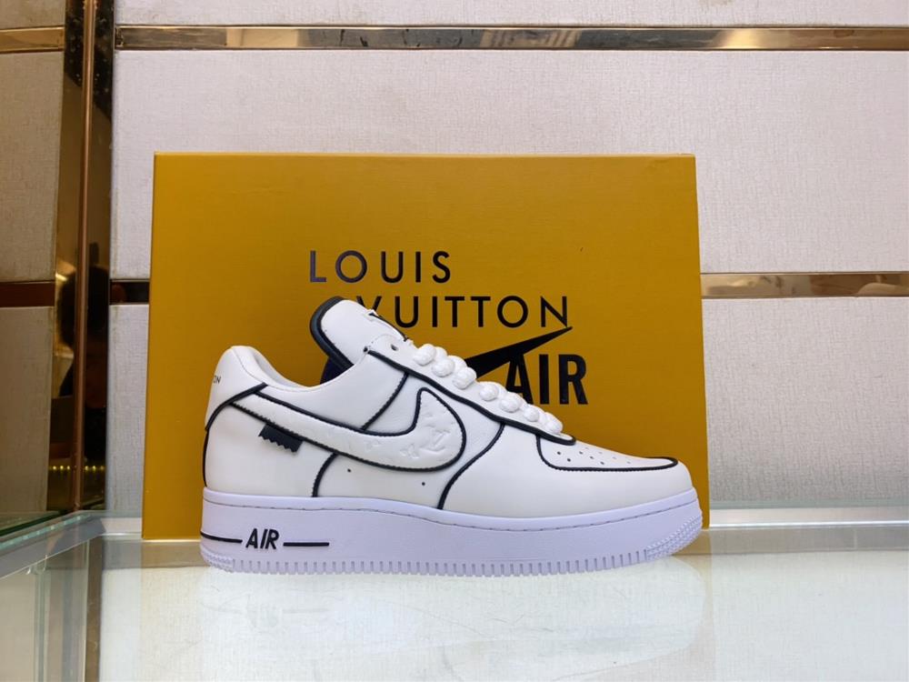 The Louis Vuitto x Nike Co branded Cool Couple casual sneaker features an unbeatable color scheme with a design philosophy that basically follows the