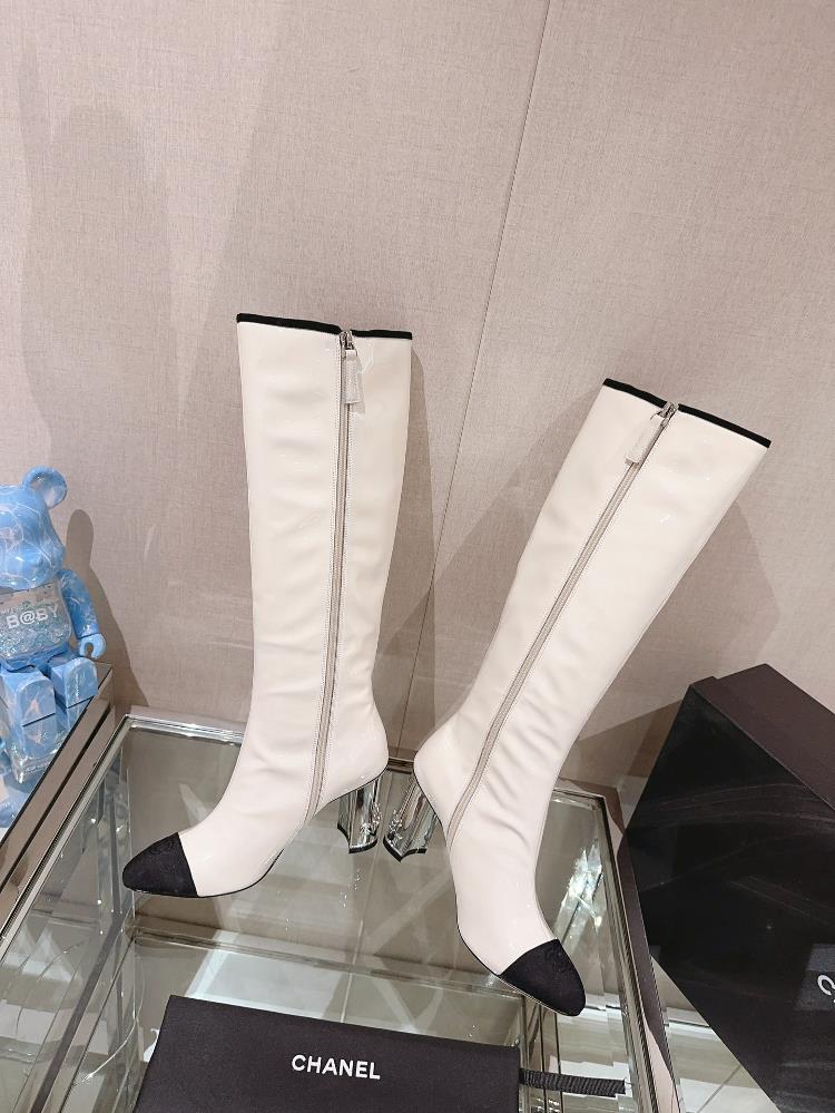 Xiaoxiang Chanel Autumn and Winter Metal High Heels Lacquer Leather BootsThere are really