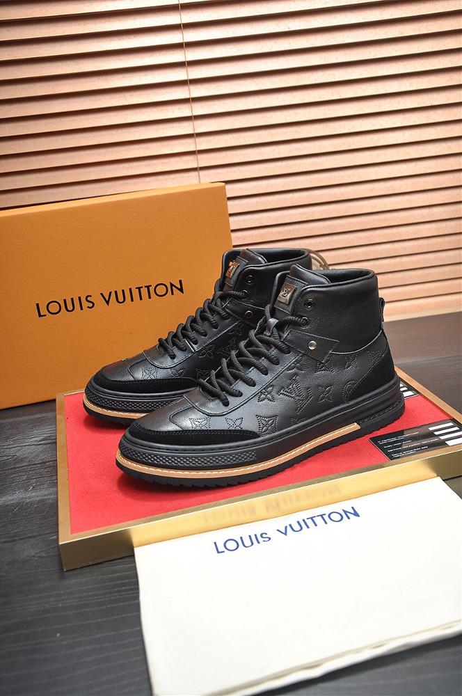 LOUIS VUITTON All Sheepskin Inner Lining LV High Top The same proud and popular LV original factory cowhide 11 original sheepskin inner lining upper