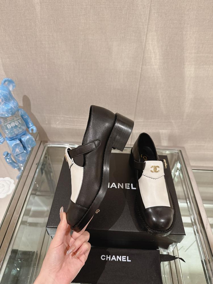 Chanel 23S Little Fragrance Mary Jane Single Shoes Thick Heel Doll ShoesI havent paid att