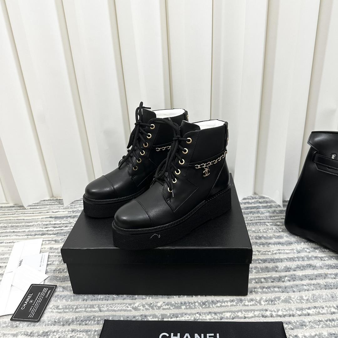 CHANEl  New Classic Black and White Thick Bottom Chain Double C Fashion Short Boots Eternal classic