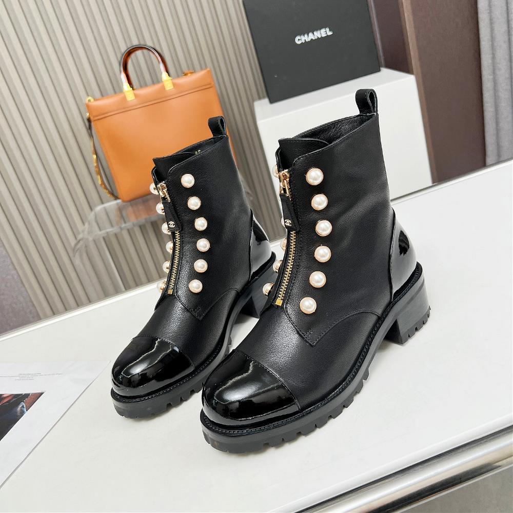 Factory price CHANEL The highest version on the market for Chanel The original development of pearl zipper short boots 23ss the latest fashionable