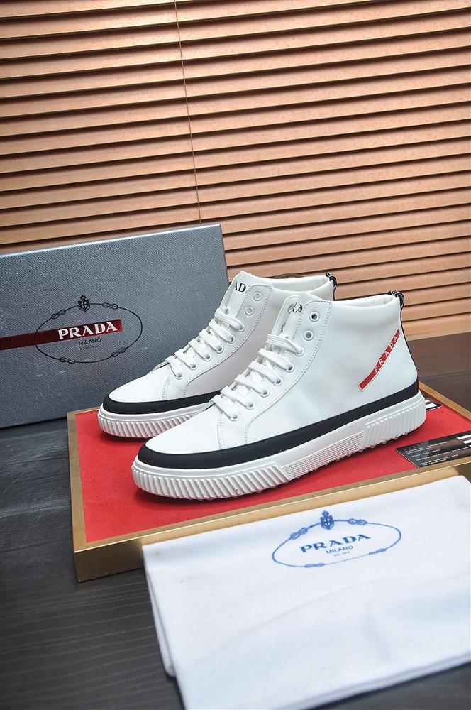 Prada Mens Shoe High end Brand Official Website 11 The latest masterpiece is made of Italian imported top layer cowhide and inner lining making walk