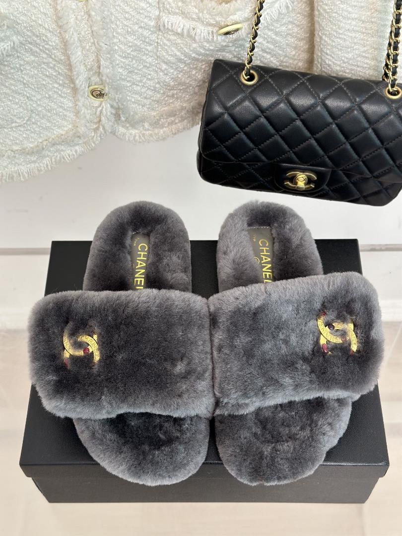 factory price chane xiaoxiang classic double c magic hair wool slippers must enter autumn