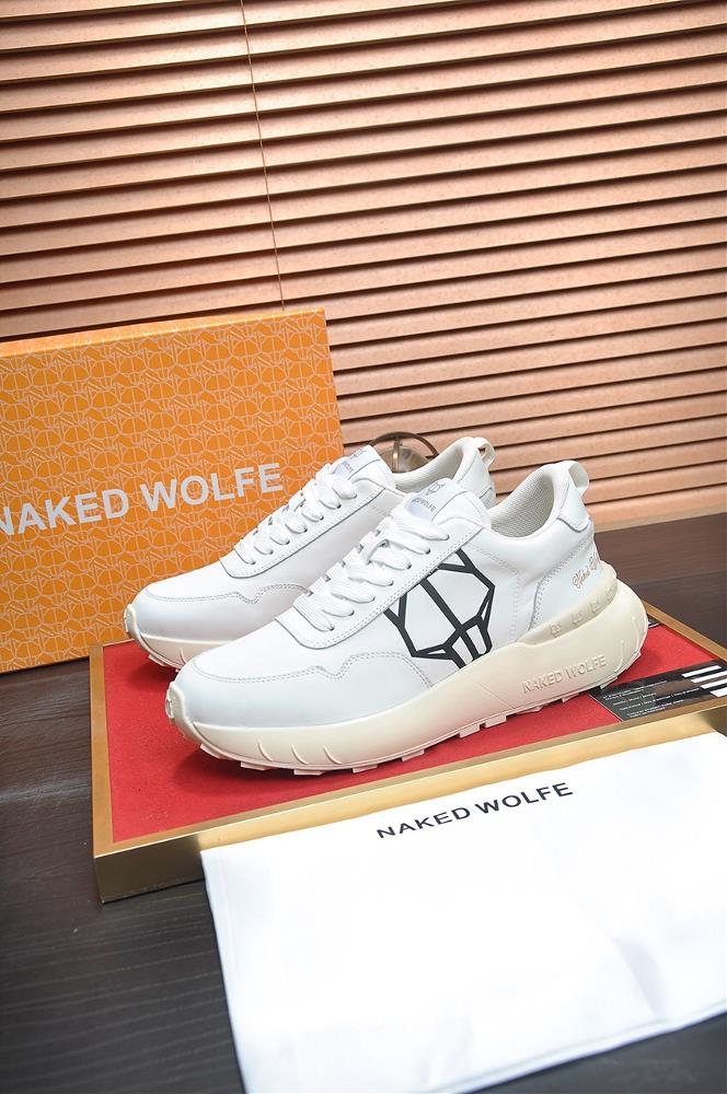 The Naked Wolfe couple casual shoes feature a thick texture white rubber sole and pure cotton screen printing on the upper to showcase personality