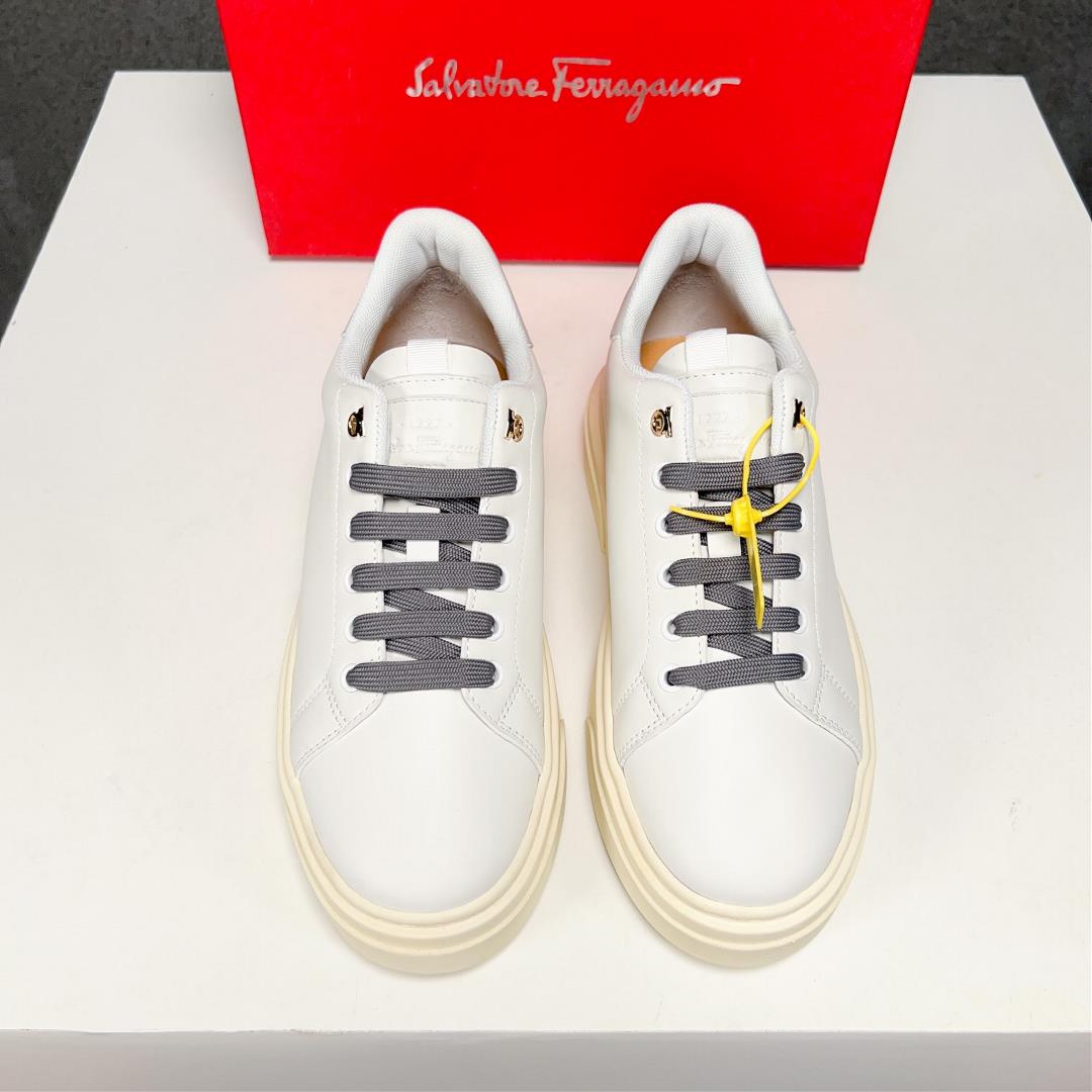 salvatore Ferragamo SpA 2023 mens new casual sneakers are fashionable sporty charmin