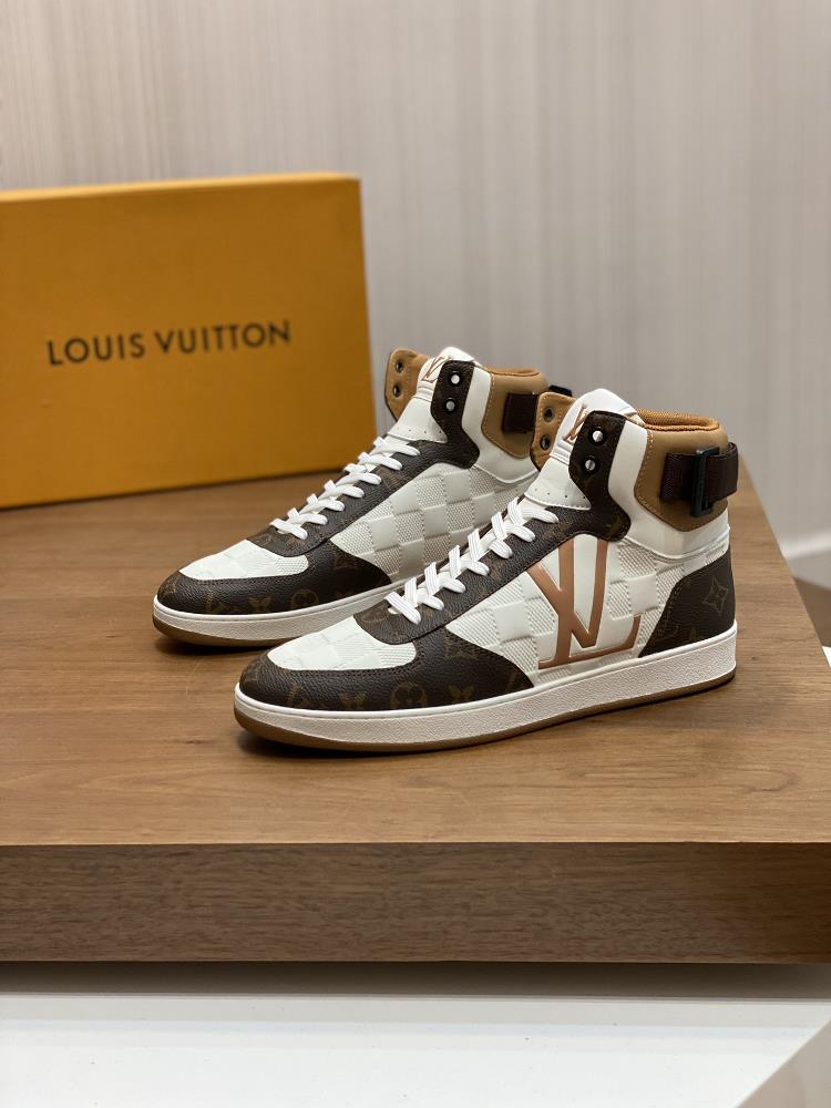 Louis VuittonHigh quality original orderUpper Napa calf leather air compression brand totem high